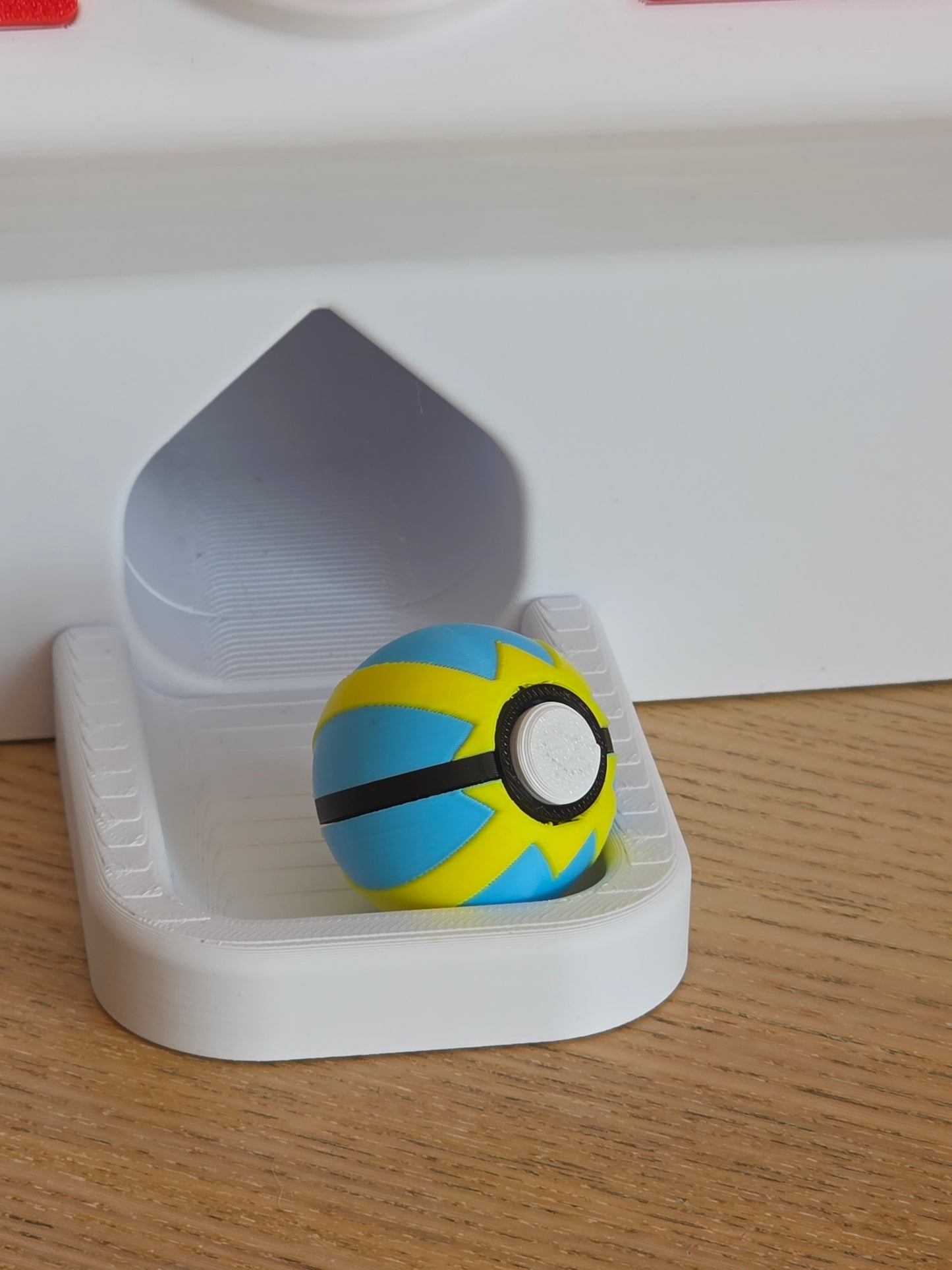 Tirada de la Máquina Gacha Sorpresa (Clickers Pokeball)